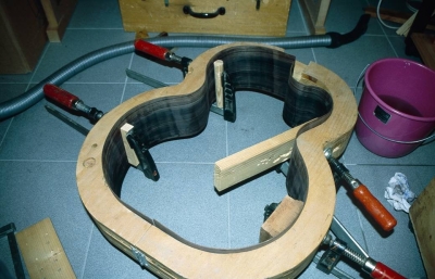 Abgerichtete und gebogene Zargen in der Bauform